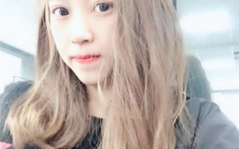 helena小姐姐,魅力四溢的时尚达人