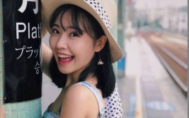 重庆网红小姐姐,魅力四溢的都市风采