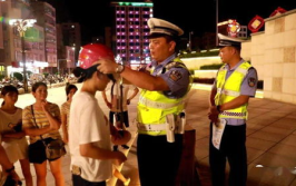廉江摆摊小姐姐,烟火气中的温暖身影”