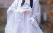 乌市汉服小姐姐,穿越时空的美丽演绎